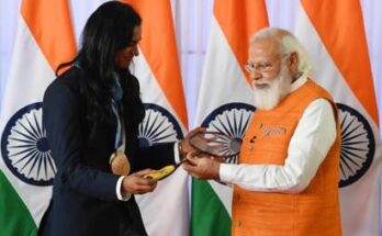 Sindhu presented her racket to Prime Minister Narendra Modi