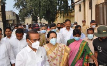 Minister Rajesh Tope visited the intensive care unit of Ahmednagar District Hospital