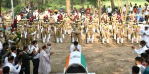 Funeral of senior social worker Padmashree Sindhutai Sapkal