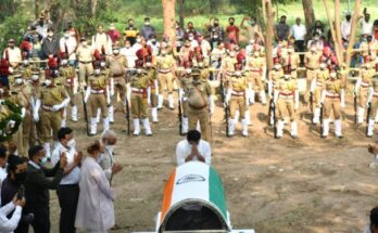 Funeral of senior social worker Padmashree Sindhutai Sapkal