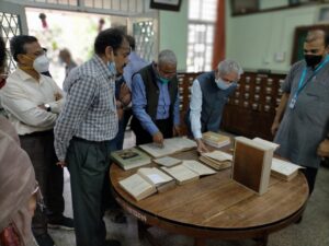 Marathi Language Minister Subhash Desai visited Bhandarkar Oriental Studies Research  Institute