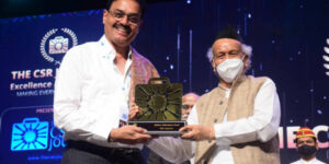 Hadapsar News Cricketer Dilip Vengsarkar presented Lifetime Achievement Awards