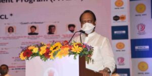 Courses to develop life skills in students are essential - Deputy Chief Minister Ajit Pawar विद्यार्थ्यांमध्ये जीवनकौशल्ये विकसित करणारे अभ्यासक्रम आवश्यक – उपमुख्यमंत्री अजित पवार हडपसर मराठी बातम्या Hadapsar News