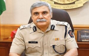 मुंबईचे माजी पोलीस आयुक्त संजय पांडे  Former Mumbai Police Commissioner Sanjay Pandey हडपसर मराठी बातम्या  Hadapsar Latest News Hadapsar News