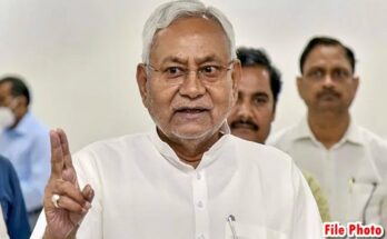 Nitish Kumar to form Grand Alliance government in Bihar नितीशकुमार बिहारमध्ये महाआघाडीचे सरकार स्थापन करणार; नितीश कुमार जनता दल (युनायटेड) नेता हडपसर मराठी बातम्या Hadapsar Latest News Hadapsar News