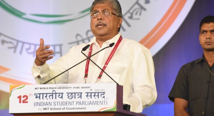 Higher and Technical Education Minister Chandrakant Patil उच्च व तंत्रशिक्षण मंत्री चंद्रकांत पाटील हडपसर मराठी बातम्या Hadapsar Latest News Hadapsar News