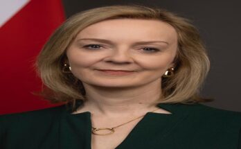 Liz Truss elected as UK Prime Minister ब्रिटनच्या पंतप्रधानपदी लिझ ट्रस यांची निवड हडपसर मराठी बातम्या Hadapsar Latest News Hadapsar News