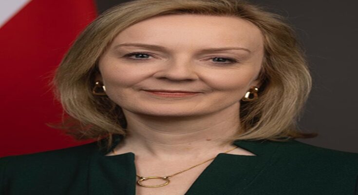 Liz Truss elected as UK Prime Minister ब्रिटनच्या पंतप्रधानपदी लिझ ट्रस यांची निवड हडपसर मराठी बातम्या Hadapsar Latest News Hadapsar News