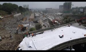 Preparations for the fall of the old bridge at Chandni Chowk are in final stages चांदणी चौकातील जुना पूल पडण्याची पूर्वतयारी अंतिम टप्प्यात हडपसर मराठी बातम्या Hadapsar Latest News Hadapsar News