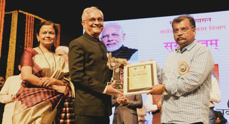 Superintending Engineer J.D.Kulkarni honored with Outstanding Engineer Award अधिक्षक अभियंता जे.डी.कुलकर्णी उत्कृष्ट अभियंता पुरस्काराने सन्मानित हडपसर मराठी बातम्या Hadapsar Latest News Hadapsar News