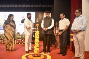 Swachh Maharashtra Abhiyan (Civil) 2.0 launched by Chief Minister Eknath Shinde and Deputy Chief Minister Devendra Fadnavis स्वच्छ महाराष्ट्र अभियान (नागरी) २.०चा मुख्यमंत्री एकनाथ शिंदे आणि उपमुख्यमंत्री देवेंद्र फडणवीस यांच्या हस्ते शुभारंभ हडपसर मराठी बातम्या  Hadapsar Latest News Hadapsar News