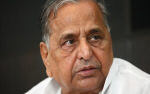 Samajwadi Party patriarch and former Uttar Pradesh Chief Minister Mulayam Singh Yadav passed away समाजवादी पक्षाचे सरदार आणि उत्तर प्रदेशचे माजी मुख्यमंत्री मुलायम सिंह यादव यांचे आज सकाळी दीर्घ आजाराने निधन हडपसर मराठी बातम्या  Hadapsar Latest News Hadapsar News