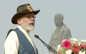 Prime Minister Narendra Modi at the Statue of Unity पंतप्रधान नरेंद्र मोदी  स्टॅच्यू ऑफ युनिटी येथे  हडपसर मराठी बातम्या Hadapsar Latest News, Hadapsar News,