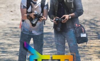 'Frame' is a film on the life of a photo-journalist ‘फ्रेम’ हा छाया-पत्रकाराच्या आयुष्यावरील सिनेमा आहे हडपसर मराठी बातम्या Hadapsar Latest News Hadapsar News