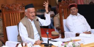 Maharashtra Governor Bhagat Singh Koshyari and Karnataka Governor Thawarchand Gehlot held inter-state coordination meeting
महाराष्ट्राचे राज्यपाल भगत सिंह कोश्यारी व कर्नाटकचे राज्यपाल थावरचंद गेहलोत यांनी घेतली आंतरराज्य समन्वय बैठक 
हडपसर मराठी बातम्या Hadapsar Latest News, Hadapsar News,