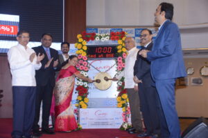 PNGS Gargi Fashion Jewellery IPO listed on Mumbai Stock Exchange at Rs 57 with a 90% premium

पीएनजीएस गार्गी फॅशन ज्वेलरी आयपीओची ९०% प्रीमियमसह ५७ रुपयांना मुंबई शेअर बाजारात नोंदणी
हडपसर मराठी बातम्या Hadapsar Latest News Hadapsar News