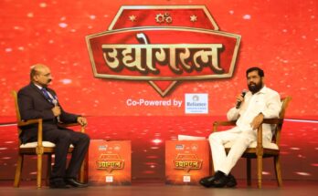 Distribution of Udyogratna awards of 'News 18 Lokmat' by Chief Minister Eknath Shinde मुख्यमंत्री एकनाथ शिंदे यांच्या हस्ते 'न्यूज १८ लोकमत' च्या उद्योगरत्न पुरस्कारांचे वितरण हडपसर मराठी बातम्या Hadapsar Latest News Hadapsar News