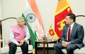 Foreign Affairs Minister Dr. S Jaishankar in Colombo for a two-day tour of Sri Lanka
परराष्ट्र व्यवहार मंत्री डॉ. एस जयशंकर श्रीलंकेच्या दोन दिवसीय दौऱ्यासाठी कोलंबोत
हडपसर मराठी बातम्या Hadapsar Latest News Hadapsar News