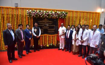 Inauguration of Bharti Super Specialty Hospital and Student Hostel Complex set up in Bharti University premises भारती विद्यापीठ परिसरात उभारण्यात आलेल्या भारती सुपर स्पेशिआलिटी हॉस्पिटल आणि विद्यार्थी वसतीगृह संकुलाचे उद्घाटन हडपसर मराठी बातम्या Hadapsar Latest News Hadapsar News