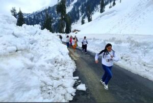 First Snow Marathon organized at Bhaderwah in Jammu
 जम्मूमधील भदेरवाह येथे पहिल्या स्नो मॅरेथॉनचे केले आयोजन
हडपसर क्राइम न्यूज हडपसर मराठी बातम्या Hadapsar Latest News Hadapsar News