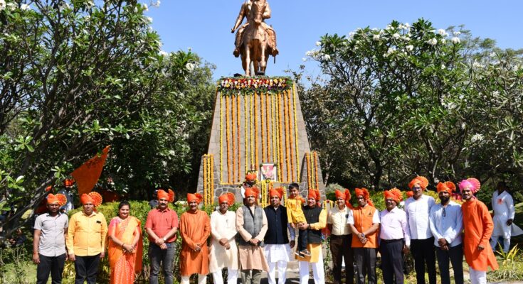 Savitribai Phule Pune University celebrated Shiv Jayanti सावित्रीबाई फुले पुणे विद्यापीठात शिवजयंती साजरी हडपसर क्राइम न्यूज हडपसर मराठी बातम्या Hadapsar Latest News Hadapsar News