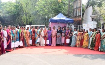 Honoring women in the central building on International Women's Day आंतरराष्ट्रीय महिला दिनानिमित्त मध्यवर्ती इमारतीत महिलांचा सन्मान हडपसर क्राइम न्यूज , हडपसर मराठी बातम्या ,हडपसर न्युज Hadapsar Crime News, Hadapsar Marathi News, Hadapsar News