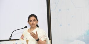 Additional Chief Secretary Sujata Saunik
अपर मुख्य सचिव सुजाता सौनिक
हडपसर क्राइम न्यूज, हडपसर मराठी बातम्या, हडपसर न्युज Hadapsar Crime News, Hadapsar Marathi News, ,Hadapsar News