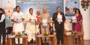 Release of the book 'Pathway to World Peace' by the Governor at Pune
पुणे येथे ‘पाथवे टू वर्ल्ड पीस’ (विश्व शांतीचा मार्ग) या पुस्तकाचे राज्यपालांच्या हस्ते प्रकाशन
हडपसर क्राइम न्यूज, हडपसर मराठी बातम्या, हडपसर न्युज Hadapsar Crime News, Hadapsar Marathi News, ,Hadapsar News