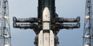 Ambitious Chandrayaan-3 launched into space
महत्त्वाकांक्षी चांद्रयान-तीन अंतराळात झेपावलं
हडपसर क्राइम न्यूज, हडपसर मराठी बातम्या, हडपसर न्युज Hadapsar Crime News, Hadapsar Marathi News, ,Hadapsar News