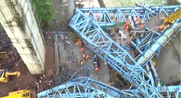 17 people died after a crane collapsed at Ambegaon in Thane district ठाणे जिल्ह्यात आंबेगाव इथं क्रेन कोसळल्यानं १७ जणांचा मृत्यू हडपसर क्राइम न्यूज, हडपसर मराठी बातम्या, हडपसर न्युज Hadapsar Crime News, Hadapsar Marathi News, ,Hadapsar New