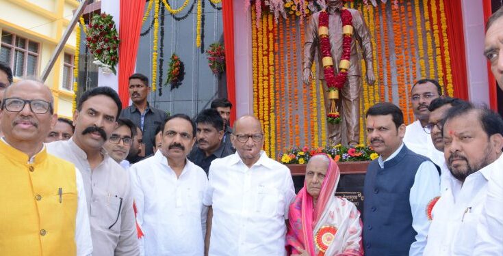 A memorial of Mr Ganapatrao Deshmukh will soon be erected in the Legislature area विधिमंडळाच्या परिसरात स्व.गणपतराव देशमुख यांचे स्मारक लवकरच उभारणार हडपसर क्राइम न्यूज, हडपसर मराठी बातम्या, हडपसर न्युज Hadapsar Crime News, Hadapsar Marathi News, ,Hadapsar News