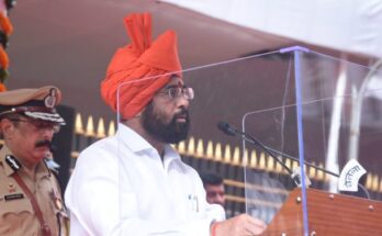 Flag Hoisting by Chief Minister Eknath Shinde at Mantralaya on the occasion of Independence Day स्वातंत्र्य दिनानिमित्त मंत्रालयात मुख्यमंत्री एकनाथ शिंदे यांच्या हस्ते ध्वजारोहण हडपसर क्राइम न्यूज, हडपसर मराठी बातम्या, हडपसर न्युज Hadapsar Crime News, Hadapsar Marathi News, ,Hadapsar News