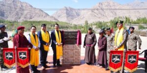 Bhoomipujan by Deputy Chief Minister Devendra Fadnavis of Trishul War Museum in Leh
लेहमध्ये त्रिशुळ युद्ध संग्रहालयाचे उपमुख्यमंत्री देवेंद्र फडणवीस यांच्या हस्ते भूमिपूजन
हडपसर क्राइम न्यूज, हडपसर मराठी बातम्या, हडपसर न्युज Hadapsar Crime News, Hadapsar Marathi News, ,Hadapsar News
