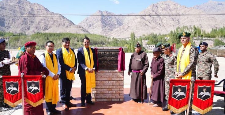 Bhoomipujan by Deputy Chief Minister Devendra Fadnavis of Trishul War Museum in Leh लेहमध्ये त्रिशुळ युद्ध संग्रहालयाचे उपमुख्यमंत्री देवेंद्र फडणवीस यांच्या हस्ते भूमिपूजन हडपसर क्राइम न्यूज, हडपसर मराठी बातम्या, हडपसर न्युज Hadapsar Crime News, Hadapsar Marathi News, ,Hadapsar News