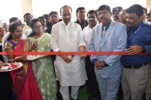 Deputy Chief Minister Ajit Pawar inaugurated the outpatient ward at Punyashlok Ahilya Devi Holkar Government Medical College.
उपमुख्यमंत्री अजित पवार यांच्या हस्ते पुण्यश्लोक अहिल्यादेवी होळकर शासकीय वैद्यकीय महाविद्यालयातील बाह्य रुग्ण कक्षाचे उद्घाटन
हडपसर क्राइम न्यूज, हडपसर मराठी बातम्या, हडपसर न्युज Hadapsar Crime News, Hadapsar Marathi News, ,Hadapsar News