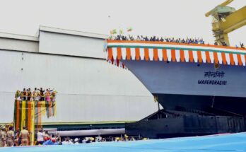 Launching of Mahendragiri warship in the presence of Vice President Jagdeep Dhankhad उपराष्ट्रपती जगदीप धनखड यांच्या उपस्थितीत महेंद्रगिरी युद्धनौकेचं जलावतरण हडपसर क्राइम न्यूज, हडपसर मराठी बातम्या, हडपसर न्युज Hadapsar Crime News, Hadapsar Marathi News, ,Hadapsar News