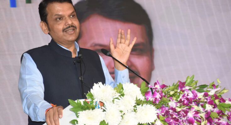 Industries and non-governmental organizations should work to transform human life by giving human form to development - Deputy Chief Minister Devendra Fadnavis हडपसर क्राइम न्यूज, हडपसर मराठी बातम्या, हडपसर न्युज Hadapsar Crime News, Hadapsar Marathi News, ,Hadapsar News