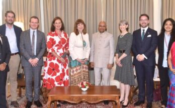 Australia's Victoria State Governor Prof. Margaret Gardner along with a delegation met Governor Ramesh Bais. ऑस्ट्रेलियातील व्हिक्टोरिया राज्याच्या गव्हर्नर प्रो.मार्गारेट गार्डनर यांनी शिष्टमंडळासह राज्यपाल रमेश बैस यांची भेट घेतली हडपसर क्राइम न्यूज, हडपसर मराठी बातम्या, हडपसर न्युज Hadapsar Crime News, Hadapsar Marathi News, ,Hadapsar News