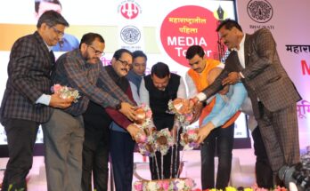 Bhumi Poojan of Media Tower Housing Project by Deputy Chief Minister Devendra Fadnavis उपमुख्यमंत्री देवेंद्र फडणवीस यांच्या हस्ते मीडिया टॉवर गृहनिर्माण प्रकल्पाचे भूमिपूजन हडपसर क्राइम न्यूज, हडपसर मराठी बातम्या, हडपसर न्युज Hadapsar Crime News, Hadapsar Marathi News, ,Hadapsar News