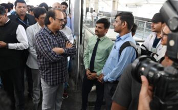 Deputy Chief Minister Ajit Pawar's metro journey from Sitabardi to Khapri Easy communication of passengers; Citizens are urged to use Metro उपमुख्यमंत्री अजित पवार यांचा सिताबर्डी ते खापरी मेट्रो प्रवास प्रवाशांची साधला संवाद; मेट्रोचा वापर करण्याचे नागरिकांना आवाहन हडपसर क्राइम न्यूज, हडपसर मराठी बातम्या, हडपसर न्युज Hadapsar Crime News, Hadapsar Marathi News, ,Hadapsar News