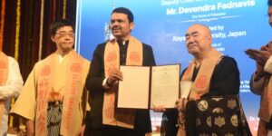 Deputy Chief Minister Devendra Fadnavis was honoured with an honorary doctorate from Koyasan University, Japan
जपानमधील कोयासन विद्यापीठाकडून उपमुख्यमंत्री देवेंद्र फडणवीस यांचा मानद डॉक्टरेट पदवीने सन्मान
हडपसर क्राइम न्यूज, हडपसर मराठी बातम्या, हडपसर न्युज Hadapsar Crime News, Hadapsar Marathi News, ,Hadapsar News