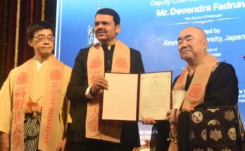 Deputy Chief Minister Devendra Fadnavis was honoured with an honorary doctorate from Koyasan University, Japan जपानमधील कोयासन विद्यापीठाकडून उपमुख्यमंत्री देवेंद्र फडणवीस यांचा मानद डॉक्टरेट पदवीने सन्मान हडपसर क्राइम न्यूज, हडपसर मराठी बातम्या, हडपसर न्युज Hadapsar Crime News, Hadapsar Marathi News, ,Hadapsar News