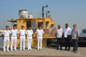 Missile Ammunition Storage essel (MCA) barge with missile, LSAM 10 (78 yards) deployed
क्षेपणास्त्रासह शस्‍त्रास्त्र साठवण्‍यासाठी असलेली होडी (एमसीए) बार्ज, एलएसएएम 10 (यार्ड 78) तैनात
हडपसर क्राइम न्यूज, हडपसर मराठी बातम्या, हडपसर न्युज Hadapsar Crime News, Hadapsar Marathi News, ,Hadapsar News