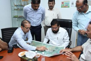 Chief Minister Eknath Shinde reviewed the preparations for the dedication ceremony of Shivdi-Nhawa Sheva Atal Setu.
मुख्यमंत्री एकनाथ शिंदे यांनी घेतला शिवडी-न्हावा शेवा अटल सेतू लोकार्पण सोहळ्याच्या पूर्वतयारीचा आढावा
हडपसर क्राइम न्यूज, हडपसर मराठी बातम्या, हडपसर न्युज Hadapsar Crime News, Hadapsar Marathi News, ,Hadapsar News, Hadapsar Latest News
