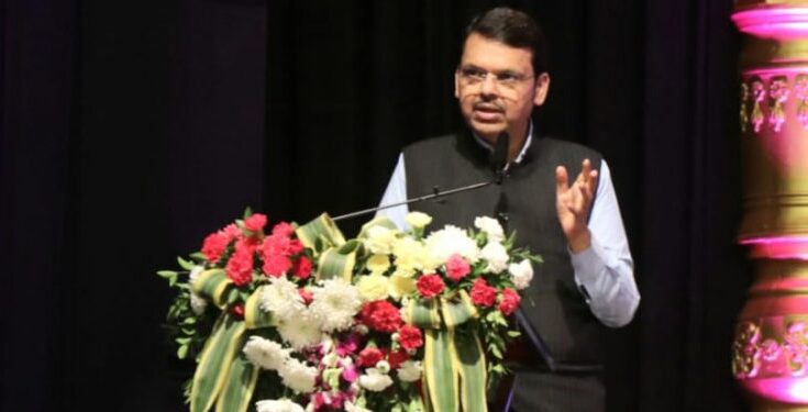 Deputy Chief Minister Mr Fadnavis was speaking at the handover ceremony of the 100th All India Marathi Theater Conference १०० व्या अखिल भारतीय मराठी नाट्य संमेलनाच्या हस्तांतरण सोहळ्यामध्ये उपमुख्यमंत्री श्री.फडणवीस हडपसर क्राइम न्यूज, हडपसर मराठी बातम्या, हडपसर न्युज Hadapsar Crime News, Hadapsar Marathi News, ,Hadapsar News, Hadapsar Latest News