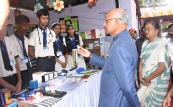 Governor Ramesh Bais visited Punyashlok Ahilyabai Holkar School राज्यपाल रमेश बैस यांची पुण्यश्लोक अहिल्याबाई होळकर शाळेला भेट हडपसर क्राइम न्यूज, हडपसर मराठी बातम्या, हडपसर न्युज Hadapsar Crime News, Hadapsar Marathi News, ,Hadapsar News, Hadapsar Latest News