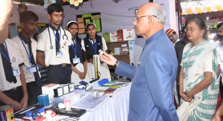 Governor Ramesh Bais visited Punyashlok Ahilyabai Holkar School राज्यपाल रमेश बैस यांची पुण्यश्लोक अहिल्याबाई होळकर शाळेला भेट हडपसर क्राइम न्यूज, हडपसर मराठी बातम्या, हडपसर न्युज Hadapsar Crime News, Hadapsar Marathi News, ,Hadapsar News, Hadapsar Latest News