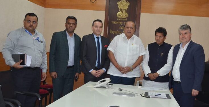 The German delegation met Medical Education Minister Hasan Mushrif and School Education Minister Deepak Kesarkar जर्मनीच्या शिष्टमंडळाने वैद्यकीय शिक्षण मंत्री हसन मुश्रीफ आणि शालेय शिक्षण मंत्री दीपक केसरकर यांची घेतली भेट हडपसर क्राइम न्यूज, हडपसर मराठी बातम्या, हडपसर न्युज Hadapsar Crime News, Hadapsar Marathi News, ,Hadapsar News, Hadapsar Latest News