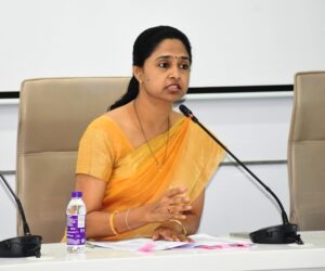 Resident Deputy Collector Jyoti Kadam
निवासी उपजिल्हाधिकारी ज्योती कदम
हडपसर क्राइम न्यूज, हडपसर मराठी बातम्या, हडपसर न्युज Hadapsar Crime News, Hadapsar Marathi News, ,Hadapsar News, Hadapsar Latest News
