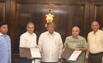 MoU between Indian Institute of Technology Mumbai in presence of Minister Chandrakant Patil मंत्री चंद्रकांत पाटील यांच्या उपस्थितीत भारतीय तंत्रज्ञान संस्था मुंबई यांच्यात सामंजस्य करार हडपसर क्राइम न्यूज, हडपसर मराठी बातम्या, हडपसर न्युज Hadapsar Crime News, Hadapsar Marathi News, ,Hadapsar News